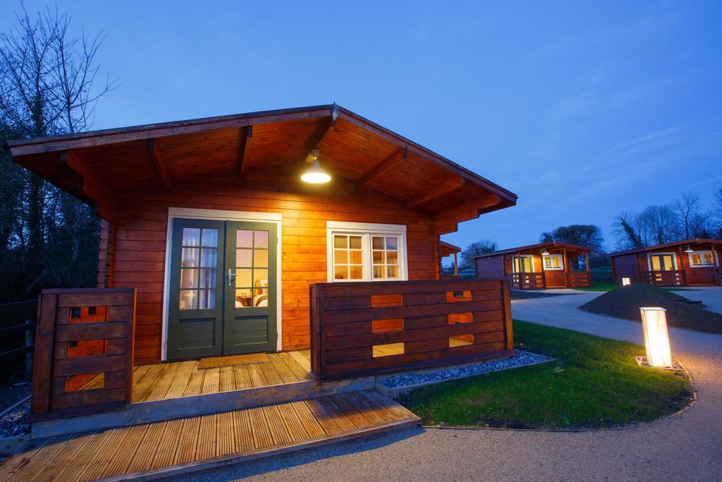 Giltraps Townhouse & Glamping Hotel Kinnitty Kamer foto
